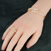 طقم اسوارة وخاتم بلمعة الألماس مزين بالزركون من خا...