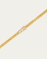 اسوارة يد ذهبية بتصميم القفل المزحرف بالزركون