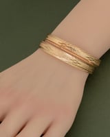 بناجر ذهبية تصميم عريض فاخر / 2 حبة