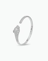 اسوارة مع خاتم فضي تصميم الفهد بزركون متألق