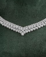 طقم مجوهرات فاخر بلمعة الألماس للمناسبات