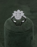 طقم زركون بلمعة الألماس مكون 5 قطع مع ساعة فاخرة