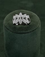 طقم نسائي للمناسبات مرصع بالزركون بلمعة الألماس مك...