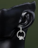 أقراط الاذن بتصميم عصري كاجوال مرصعة بالزركون