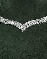 طقم زركون فاخر مزين بلمعة الألماس للمناسبات