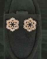 طقم مجوهرات ناعم مزخرف بأحجار الزركون