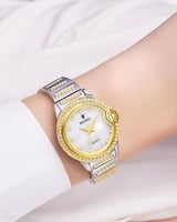 ساعة يد نسائية لون ذهبي فضي مزينة بالزركون