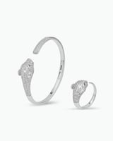 اسوارة مع خاتم فضي تصميم الفهد بزركون متألق