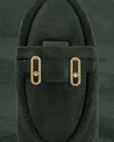 طقم شوكر سلسال وحلق مزين بالزركون تصميم ذهبي