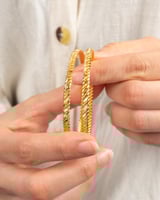 غوايش مبروم بلمعة الذهب الفاخرة - 2حبة