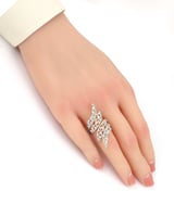 خاتم نسائي فضي مرصع بفصوص الزركون