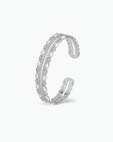 طقم اسوارة وخاتم لون فضي مزخرف بفصوص من الزركون ال...