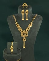 طقم بديل الذهب للخطوبة تصميم عصري جذاب