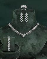 طقم مجوهرات نسائية بتصميم الماس هدية مثالية