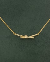 سلسال ذهبي بلمعة الألماس بتصميم ناعم