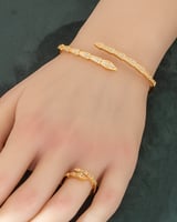 اسوارة وخاتم تصميم ناعم ستايل مفعم بالأنوثة