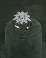 طقم نسائي فاخر بلمعة الألماس للمناسبات من خاتون