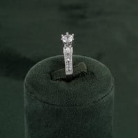 خاتم ملكي فضي مزين بالزركون