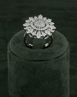 طقم نسائي فاخر تصميم عريض من الزركون لإطلالة تشع ب...