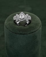 طقم زركون نسائي بتصميم الاكليل الامبراطوي