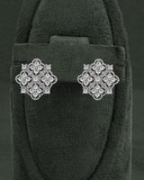 حلق نسائي فضي تصميم ارابيسك بلمعة الألماس