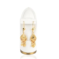 طقم سلسال وحلق بريق الذهب تصميم هندي مزخرف