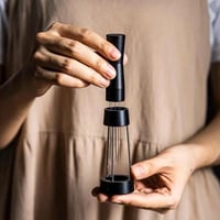 مفكك تكتلات القهوة مع قاعدة