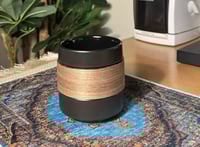 كوب سيراميك بمقبض من الخشب الطبيعي