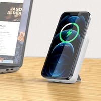 بطارية 5000 ملي امبير لاسلكي بقوة 15 واط ماركة ليف...