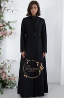 أسود مع أسود