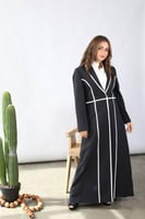 بليزر أسود بخطوط بيضاء LA52