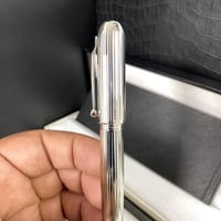 قلم دنهل سايد كار فرار