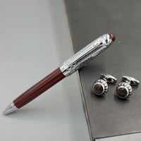 قـلم وكـبك باللون العودي والفضي