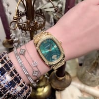 ساعة فرزاتشي نسائية