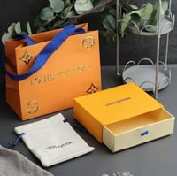 ميدالية لويس فيتون النسائية