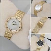 ساعة كريستيان ديور