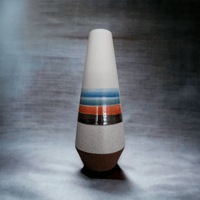 مزهرية ساحليه ملونه صغيرة