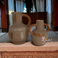 فازة ورد على شكل جرة