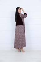 جلابية عنابي سترتش مخمل بشريط مخمل وياقة V