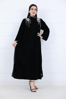 فستان مخمل بتطريز على الصدر فضي لون اسود