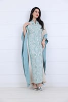 فستان لينن سادة اكمام عريضة مزين بخامة بتطريز عصري...