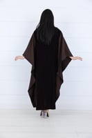 جلابية مخمل واسعة حلق V بخرز لول فضي لون بني