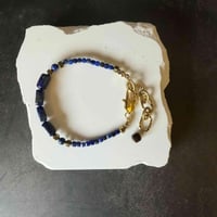 أسوارة حجر اللازورد والهماتيت – حكمة وثبات بلمسة أ...