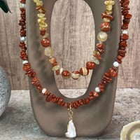 قلادة الجاسبر والسترين والهيماتيت – مزيج القوة وال...