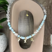 قلادة اللاريمار والروز كوارتز مع تعليقة الأبراج –...