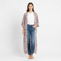 كيمونو عصري من القطن الفيسكوز لمسة فريدة في إطلالت...