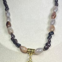 قلادة العقيق وجذر الياقوت مع تعليقة – قوة الطبيعة...