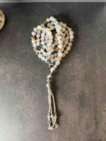 سبحة عقيق شجري – طاقة الثبات والاتصال بالطبيعة | ٨...