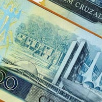 البرازيل فئة 100 كروزيرو أنسر