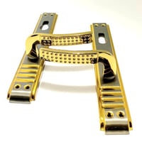 مقبض باب ذهبي فضي